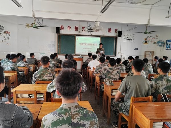 柳州交通学校“希望工程”团日活动成功举行，播种希望，助力青年成长